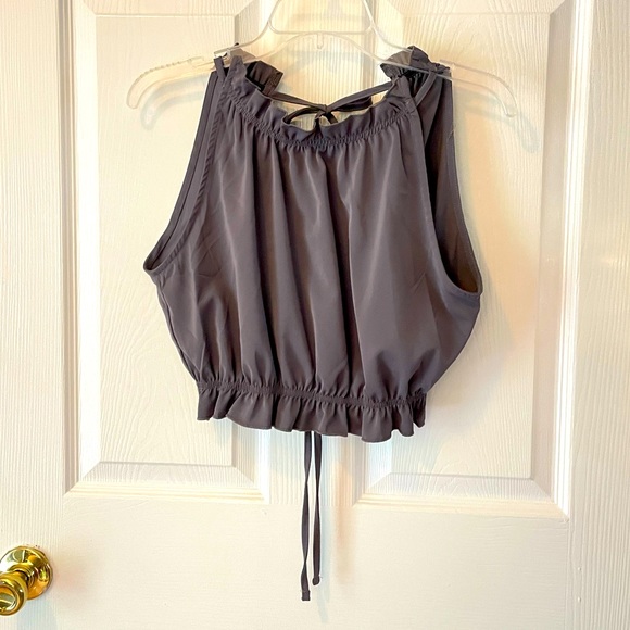 Tops - NEW open back crop tank gray adjustable tieS stretch ruffleD sexy